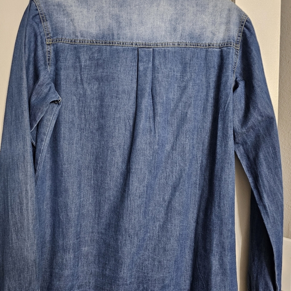 NWOTS! WOMENS LONG SLEEVE FADED JEAN SNAP CLOSURE SHIRT! SIZE MED! NWOTS! - Picture 7 of 10